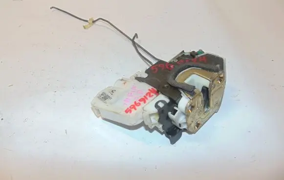 Infiniti QX4 Front door lock 805025P010 805525P012
