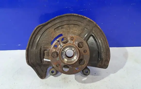 Mercedes-Benz GLA W156 X156 Front wheel hub 