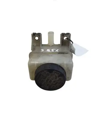 Brake fluid reservoir