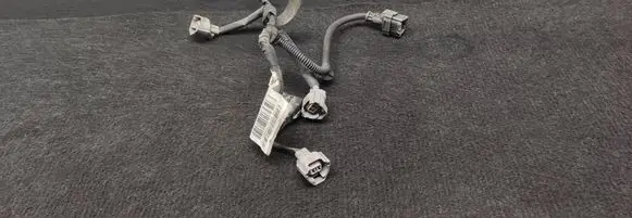Renault Clio IV Fuel injector wires P240119498R