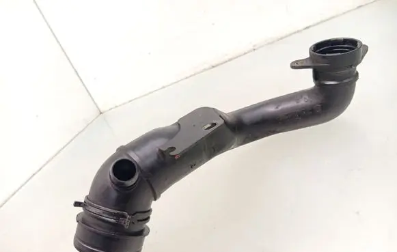Volkswagen Sharan Turbo air intake inlet pipe/hose 7M0129654D