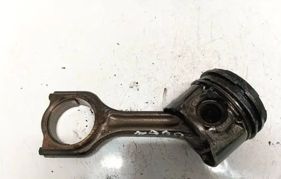 Volvo V50 Piston with connecting rod