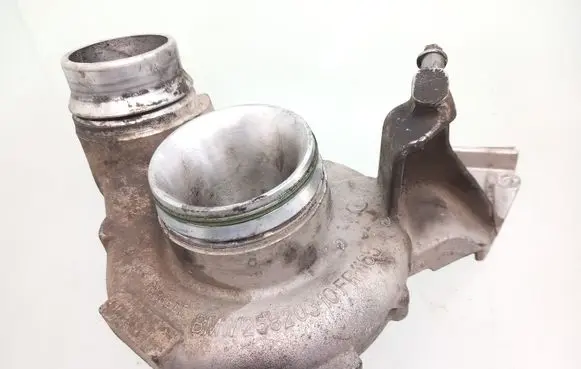 BMW 7 F01 F02 F03 F04 Turbo GTB2260V 7799758