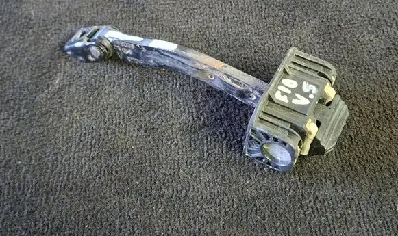 BMW 5 F10 F11 Front door check strap stopper 7182005