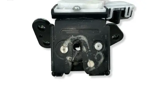 Mazda CX-5 Tailgate/trunk/boot lock/catch/latch A8633