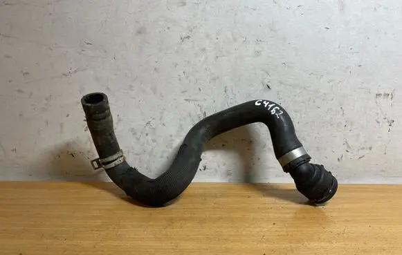 BMW 5 F10 F11 Engine coolant pipe/hose 15476810 C4162