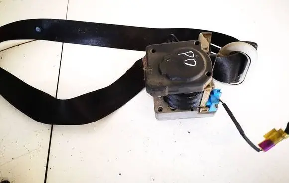 Volkswagen Golf IV Front seatbelt 1j4857706j