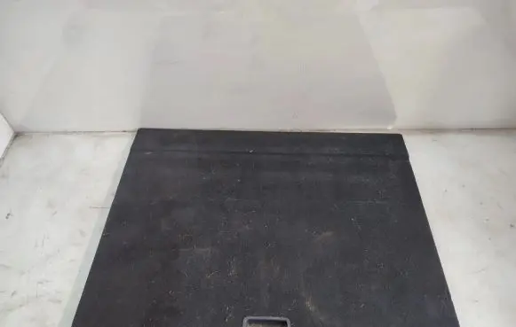 Trunk/boot floor carpet liner