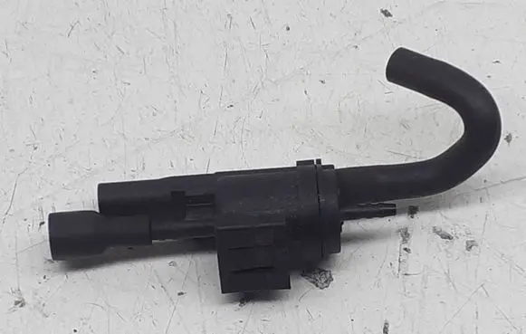Mercedes-Benz E W212 Turbo solenoid valve 0025407097