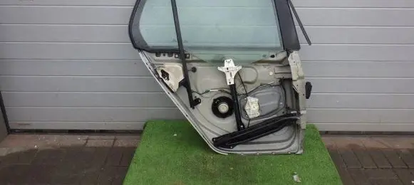 Volkswagen Golf V Other rear door trim element 
