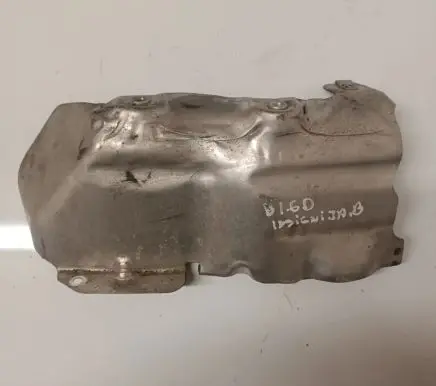 Opel Insignia B Heat shield in engine bay 