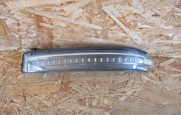 Nissan Qashqai Mirror indicator light 