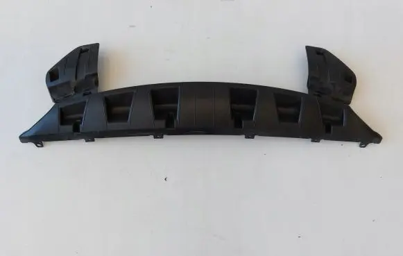 Hyundai i20 (PB PBT) Front bumper skid plate/under tray 865801J500