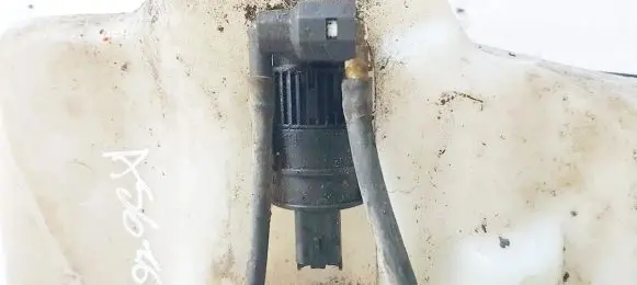 Renault Clio II Windscreen/windshield washer pump