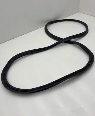 Trunk rubber seal (body)