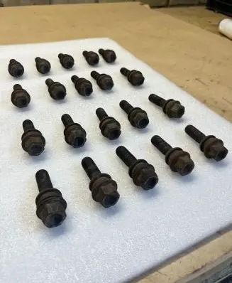 Volkswagen Transporter - Caravelle T5 Nuts/bolts 