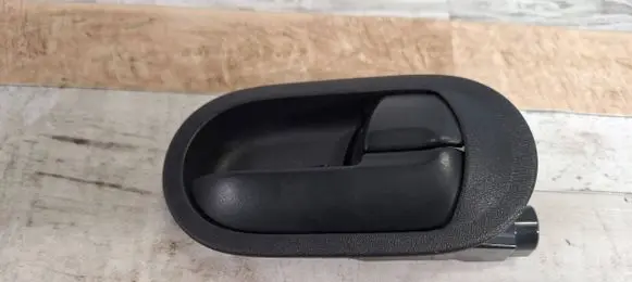 Mitsubishi Colt Front door interior handle