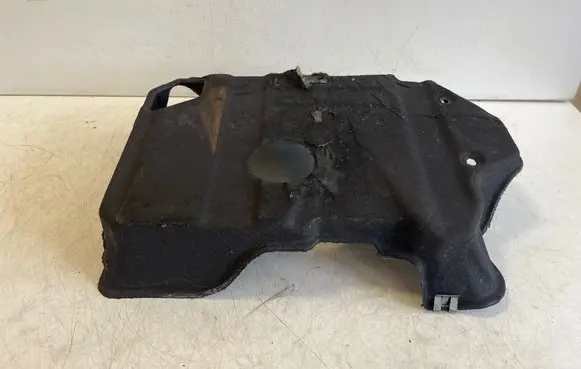 Mercedes-Benz GLB X247 Engine splash shield/under tray 