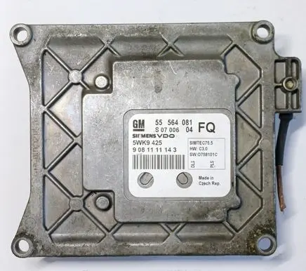 Opel Astra H Engine control unit/module 55564081 5WK9425 SIMTEC755