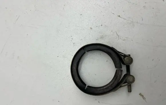 Volkswagen Touran I Muffler pipe connector clamp 1K0253725