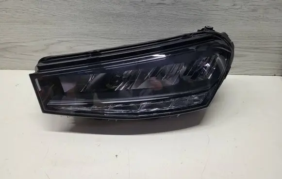 Skoda Fabia Mk4 (6VA) Headlight/headlamp 6VB941015