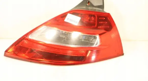 Rear/tail lights
