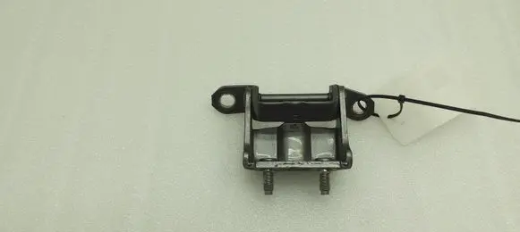 Nissan Pulsar Tailgate/trunk/boot hinge A047027