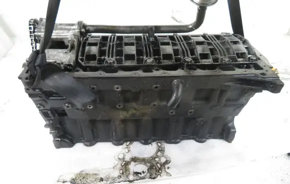 BMW 5 E39 Engine block M57D30 2246643 670815720