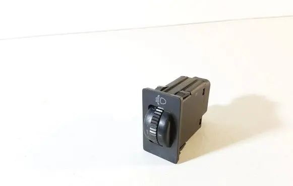 Toyota Corolla E120 E130 Headlight level height control switch 265A04