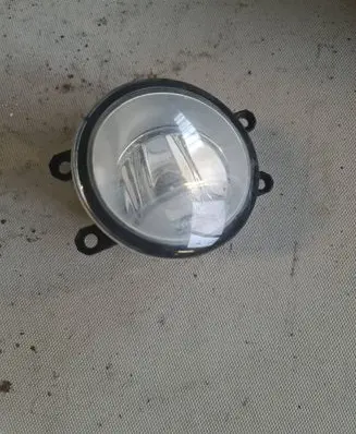 Toyota Avensis T250 Front fog light 89210656