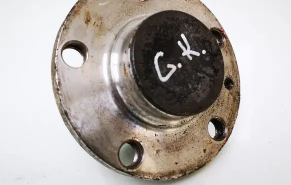 Volkswagen Bora Rear wheel hub