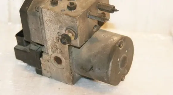 SsangYong Rexton ABS Pump 4894008A00 0273004595
