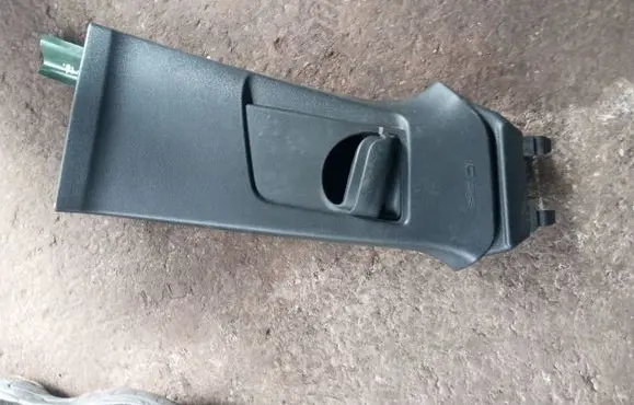 Volvo V40 (B) pillar trim (top) 31307225