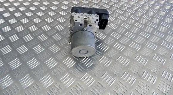 Toyota RAV 4 (XA40) ABS Pump 4454042311 8954142581