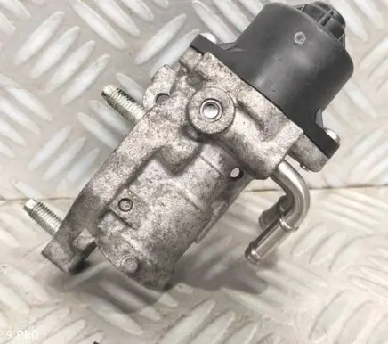 Toyota Yaris EGR valve 25620