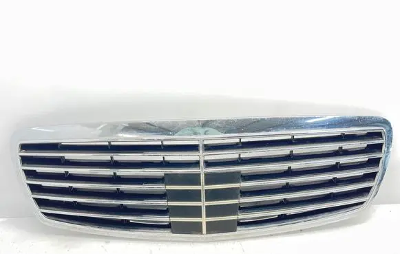 Mercedes-Benz E W211 Front bumper upper radiator grill A2118800683