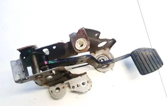 Renault Scenic III - Grand scenic III Brake pedal 465010016r