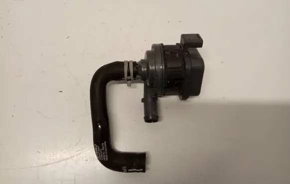 Volvo XC60 Electric auxiliary coolant/water pump 31493259