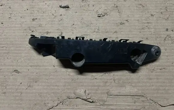Nissan Juke I F15 Front bumper mounting bracket 62223BV80A