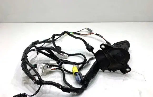 Toyota Camry VIII XV70 Front door wiring loom