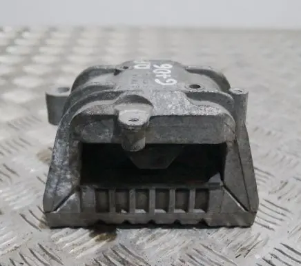 Volkswagen Golf VI Engine mount bracket 1K0199262P