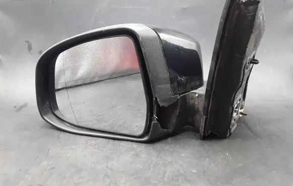 Ford Focus Front door electric wing mirror E9024550 E9034550
