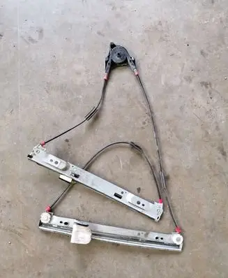 Ford Fiesta Front door electric window regulator 8A61B2320001 C7Y2A