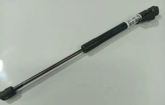KIA Ceed Tailgate/trunk strut/damper D56070K0