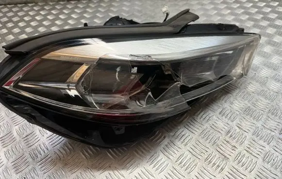 BMW 1 F40 Headlight/headlamp 5A1E056