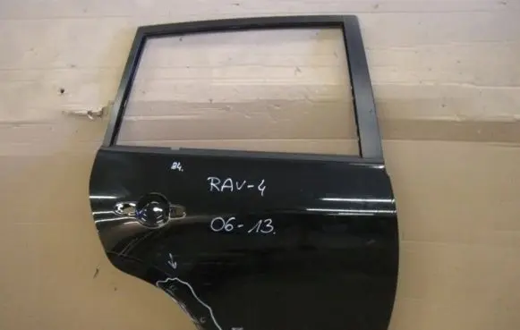 Toyota RAV 4 (XA30) Rear door