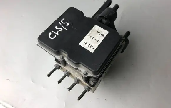 Mercedes-Benz CLS C218 X218 ABS Pump A2184310912
