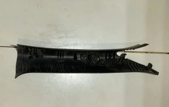 Ford Mustang VI (C) pillar trim FR3B6303513