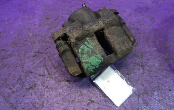 Renault 19 Front brake caliper