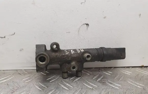 Audi A8 S8 D2 4D Fuel main line pipe 057130763A F00R000257